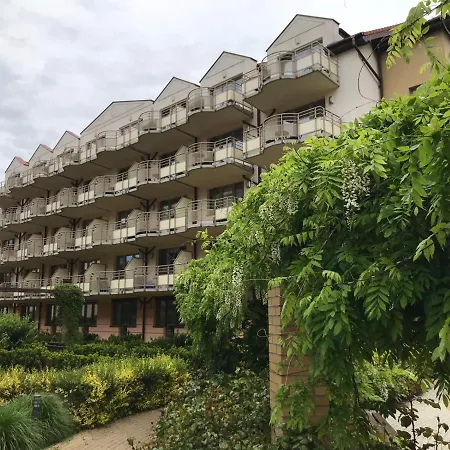 Apartament Zdrojowa East Apartment
